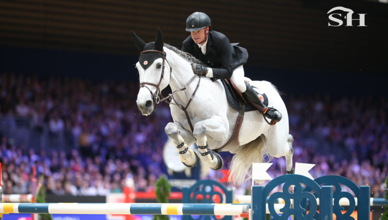 Azaria Dinero pour Evelina Tovek