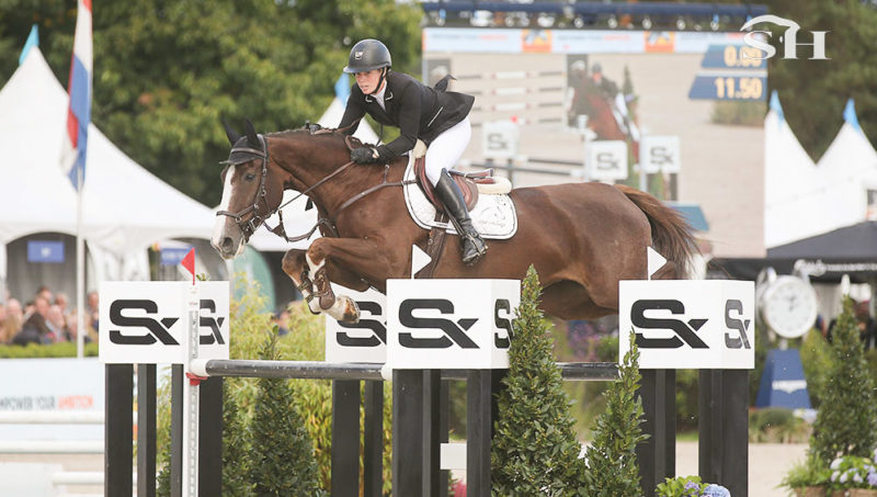 Queen B rejoint sa mère Monalisa van’t Paradijs