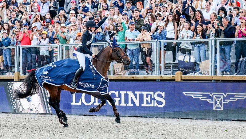 Jeanne Sadran sur son nuage à Paris !