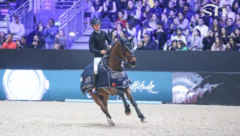 A 20 ans, Elando van de Roshoeve domine le circuit indoor poney.