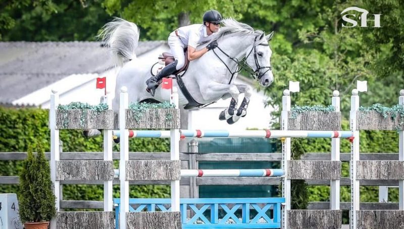 Milton Z sous la selle de Luciana Diniz.