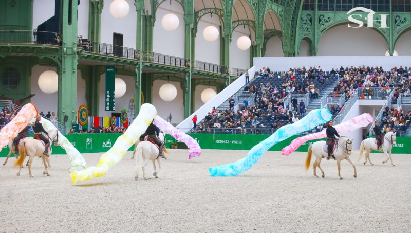 Trait de soie, une chorégraphie signée Bartabas au Saut Hermes