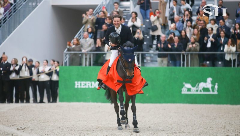 Simon Delestre sur un nuage au Saut Hermès.