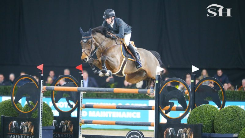 Kaspar R quitte Harrie Smolders.