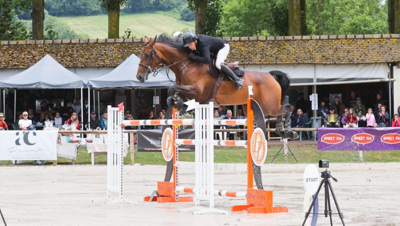 Alexis Bonnard et Extra Belle d’Ick s’offrent leur première victoire dans des conditions dantesques au Grand National.