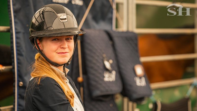 Louise Ameeuw, 19 ans et cavalière indépendante