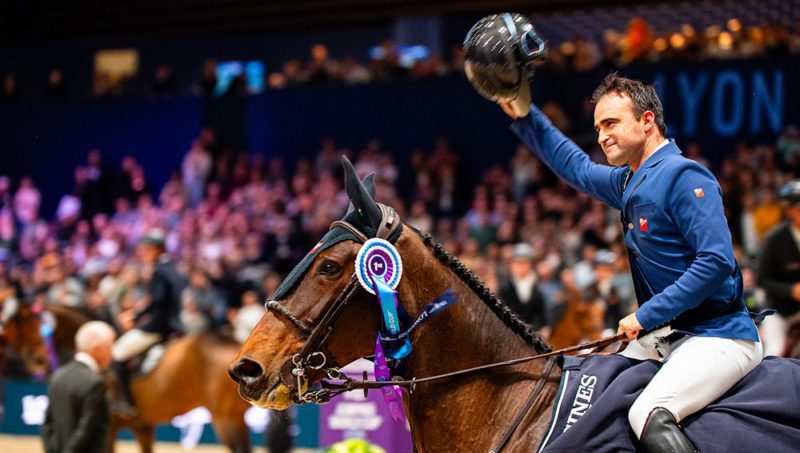 Perreau, Dorai d’Aiguilly et la clameur bleue
