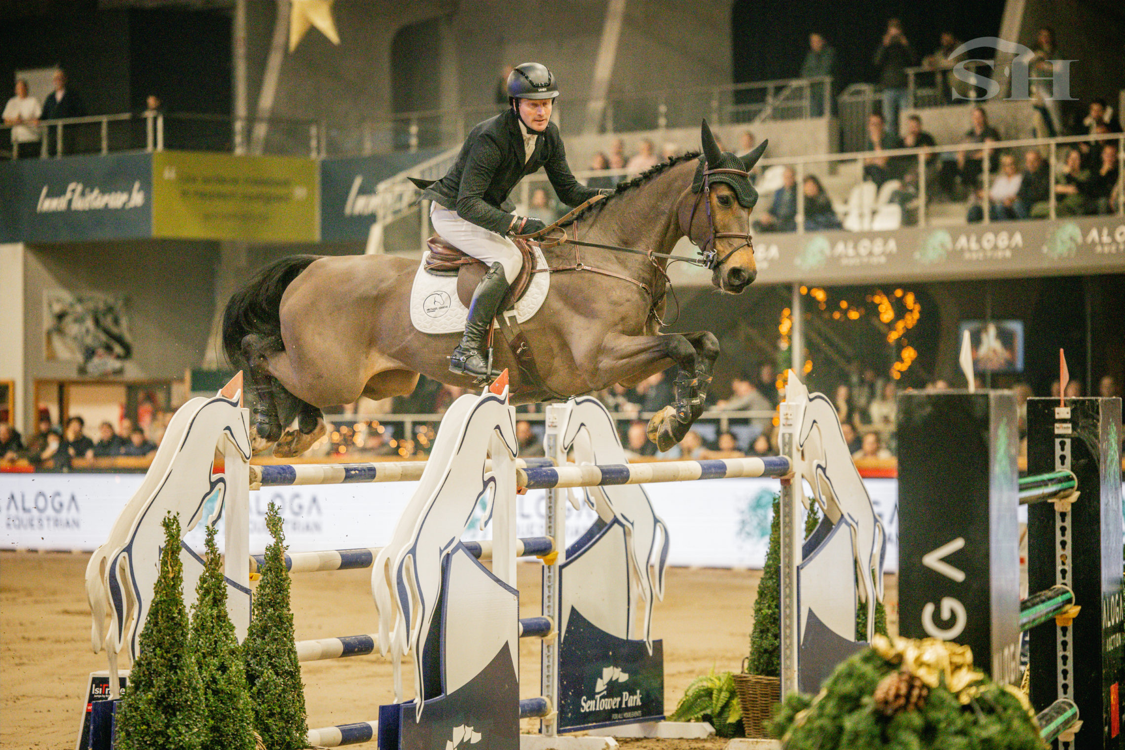 Sentower Christmas Classic