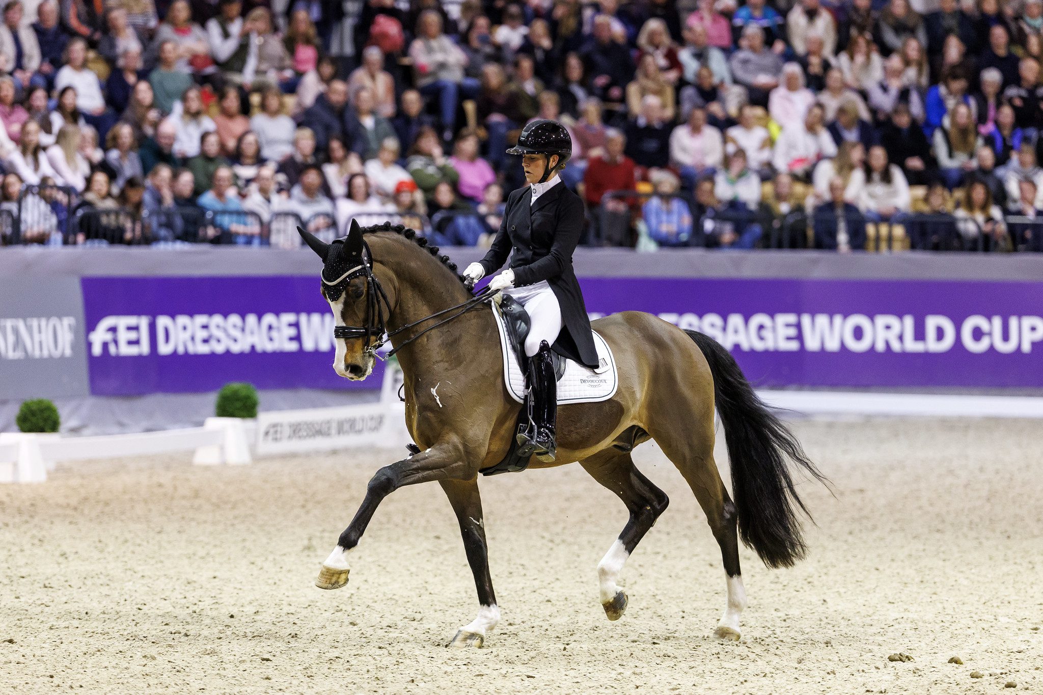 Larissa Pauluis Flambeau Neumünster