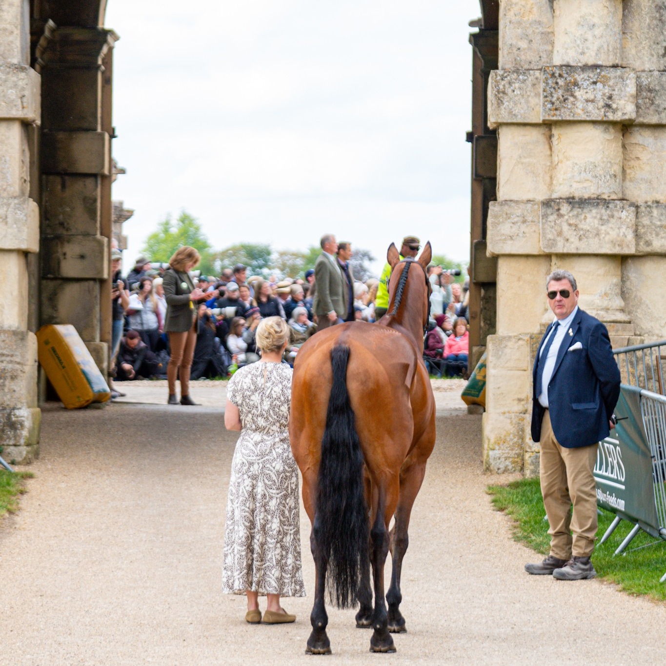 Badminton trot up