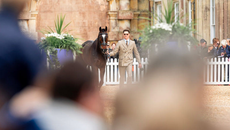 Badminton, le trot-up, l’occasion de sortir son plus beau complet